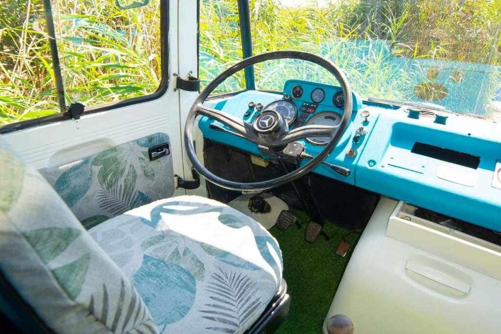 Jabuti Autocaravana Con Porche Y Aparcamiento Cádiz Eksteriør bilde
